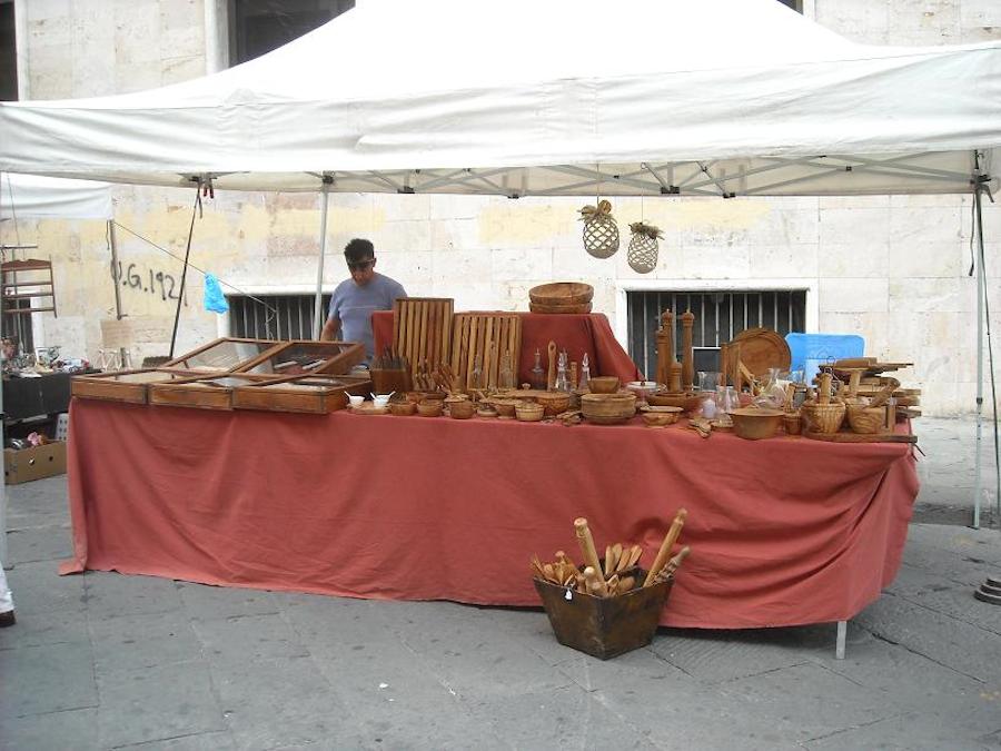 Mercato dell'antiquariato toscano